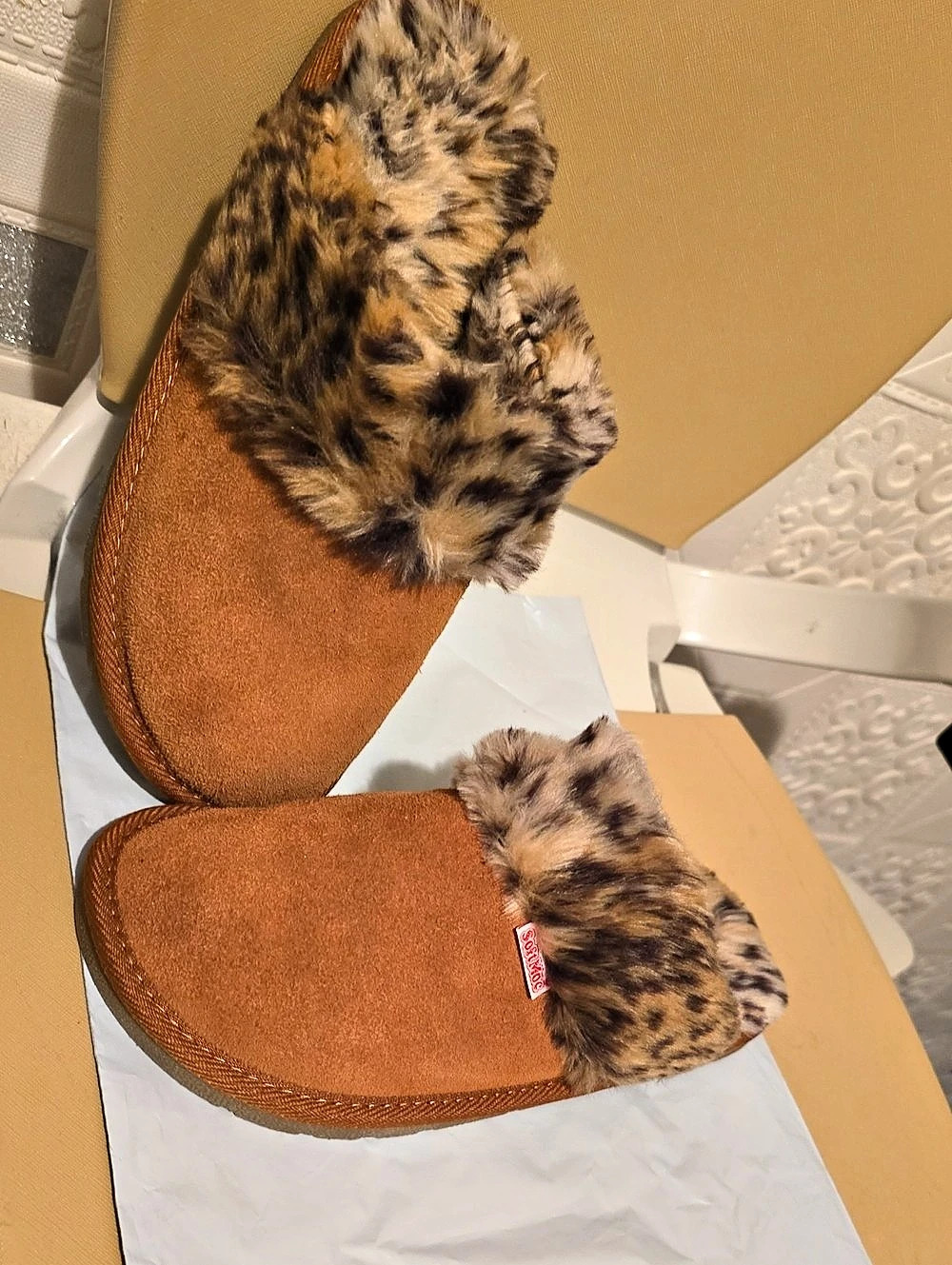 NWOT-SoftMoc Faux Fur Brown Slippers